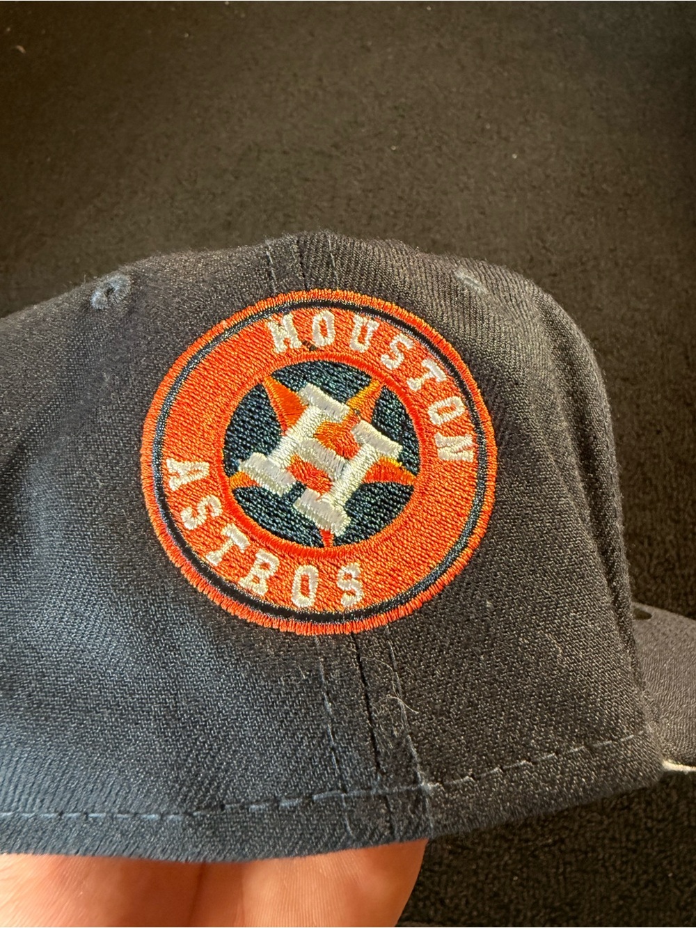 Hat with New Era sticker - Picture 6 of 9